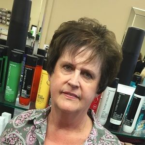 Meet your Posher, Carol